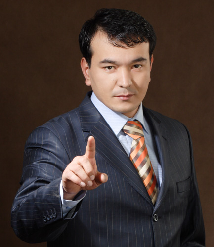 Ozodbek Nazarbekov Axmadovich (Biografiya).